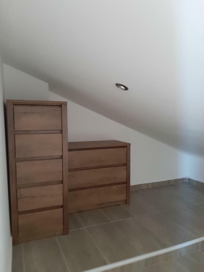 Studio Apartman Lady Leilighet Njivice Eksteriør bilde