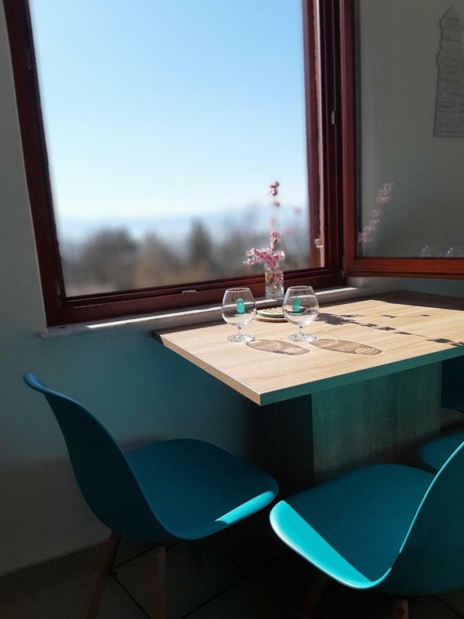Studio Apartman Lady Leilighet Njivice Eksteriør bilde